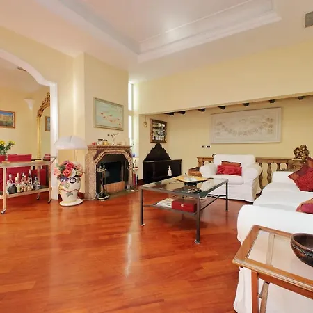 4bnb - Luxury Trevi W Terrace 罗马