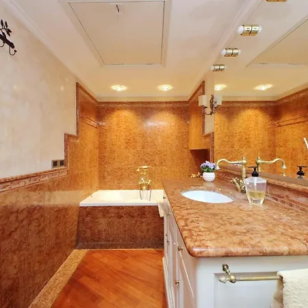 4bnb - Luxury Trevi W Terrace 公寓 *